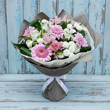 Букет цветов из:  Герберы, Альстромерии и Хризантемы #REPLACE_PRED# Орешки