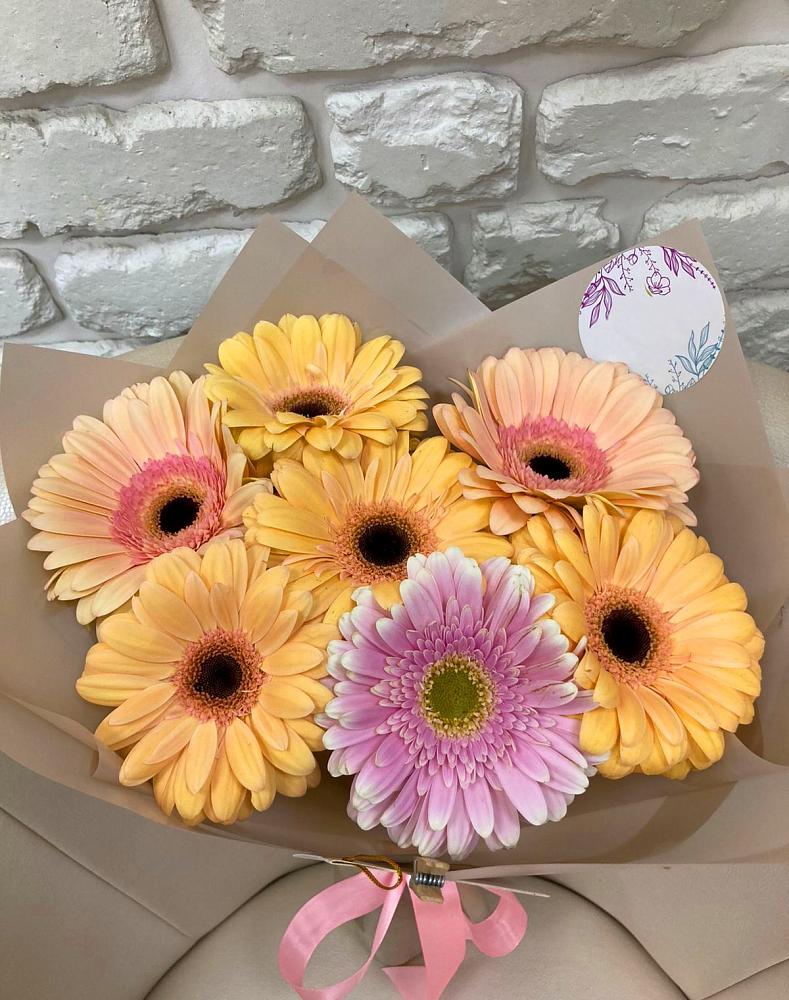 Букет цветов из: Герберы в Орешки