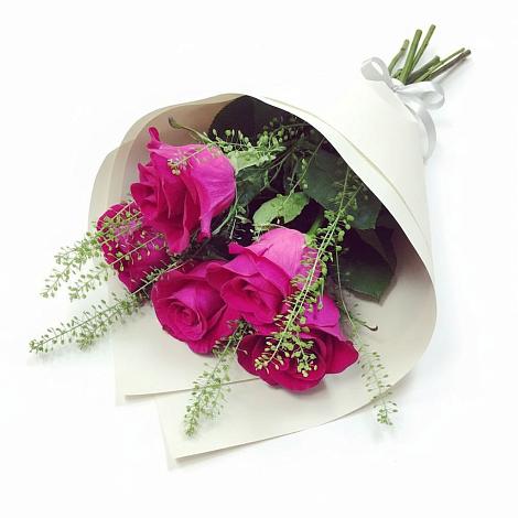 Букет цветов из: Розы в Орешки