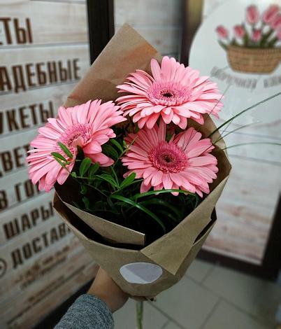 Букет цветов из: Герберы в Орешки