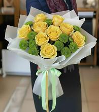 Букет цветов из:  Хризантемы и Розы #REPLACE_PRED# Орешки