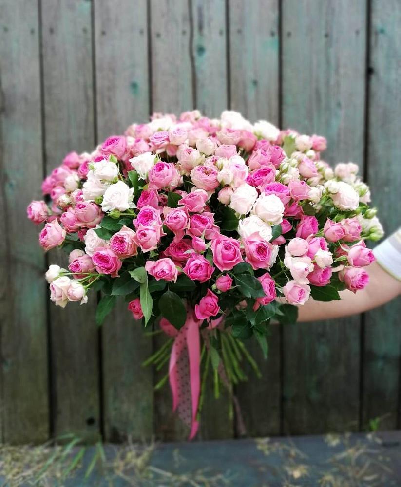 Букет Розовые кустовые розы Натали и Лав Лидия в Орешки